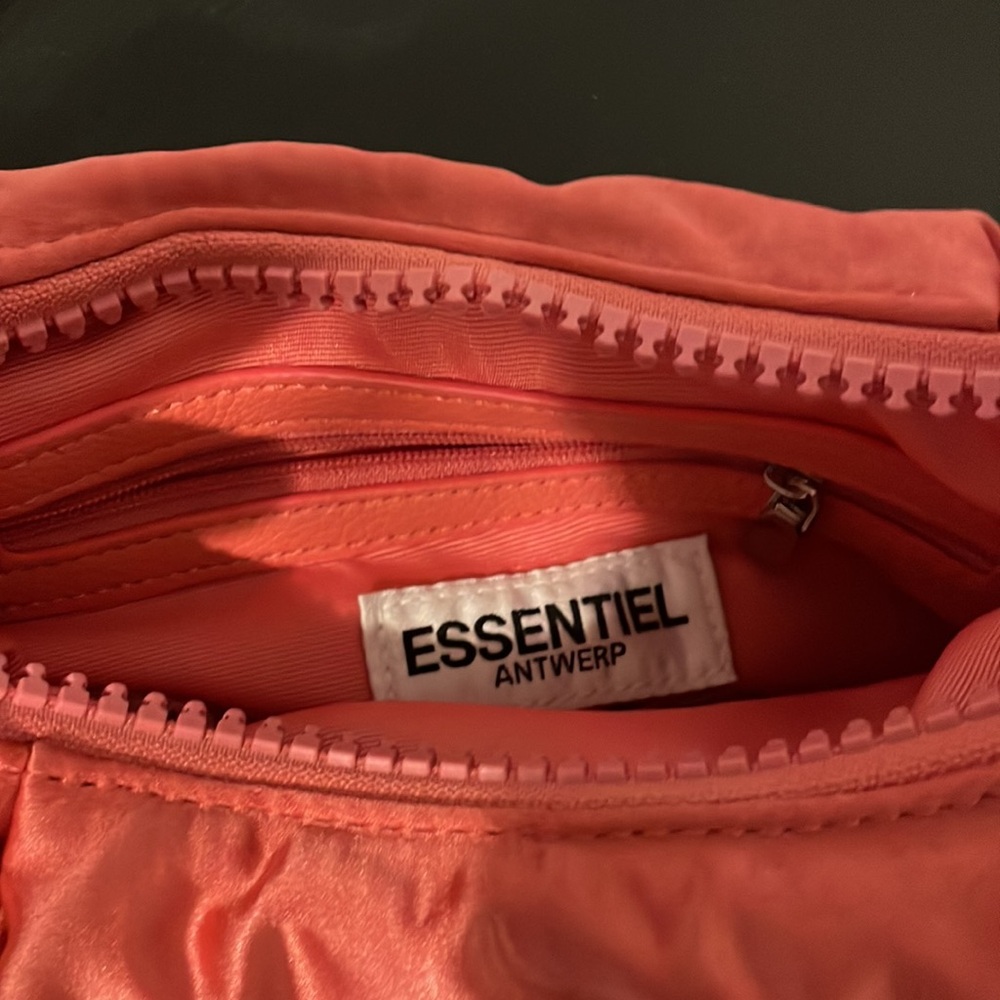 ESSENTIEL ANTWERP EXES Satin handbag - vintage pink - Picture 3 of 3